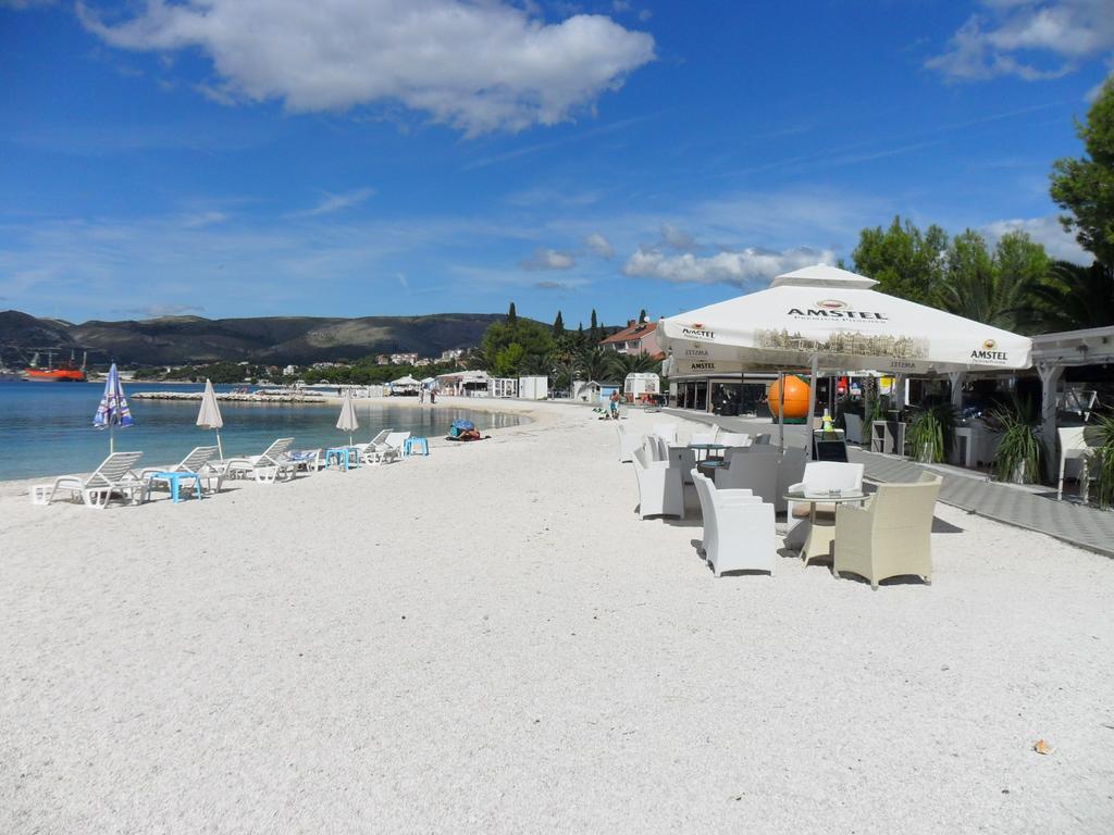 Apartments Villa Bayview Трогир Экстерьер фото