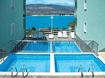 Apartments Villa Bayview Трогир Экстерьер фото